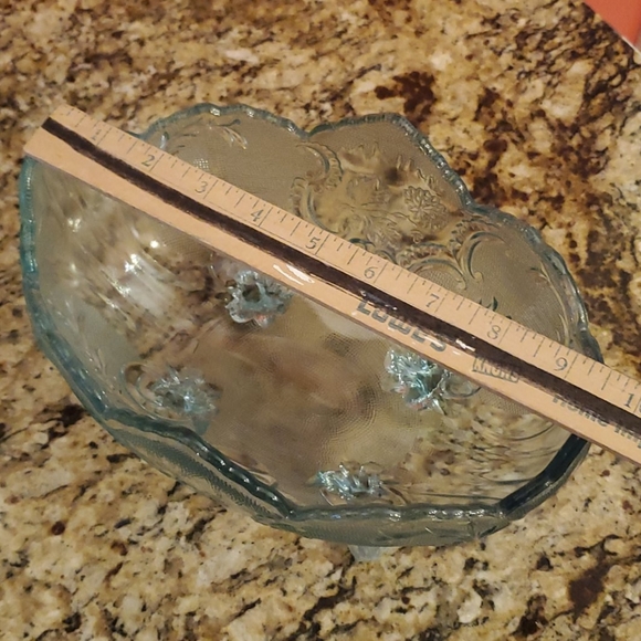 *1117 Vintage Light Blue Footed Carnival Glass Fruit Bowl - Picture 10 of 12